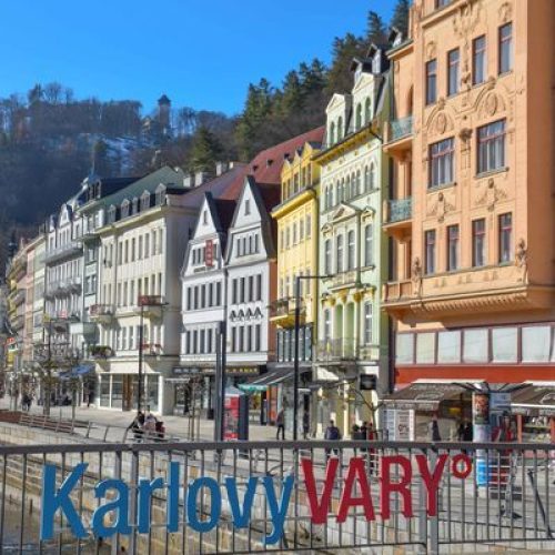 683cf0d70728ec0c1cc6793a5843e900